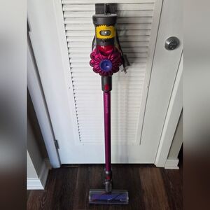 Dyson V7 Motorhead Origin Vacuum